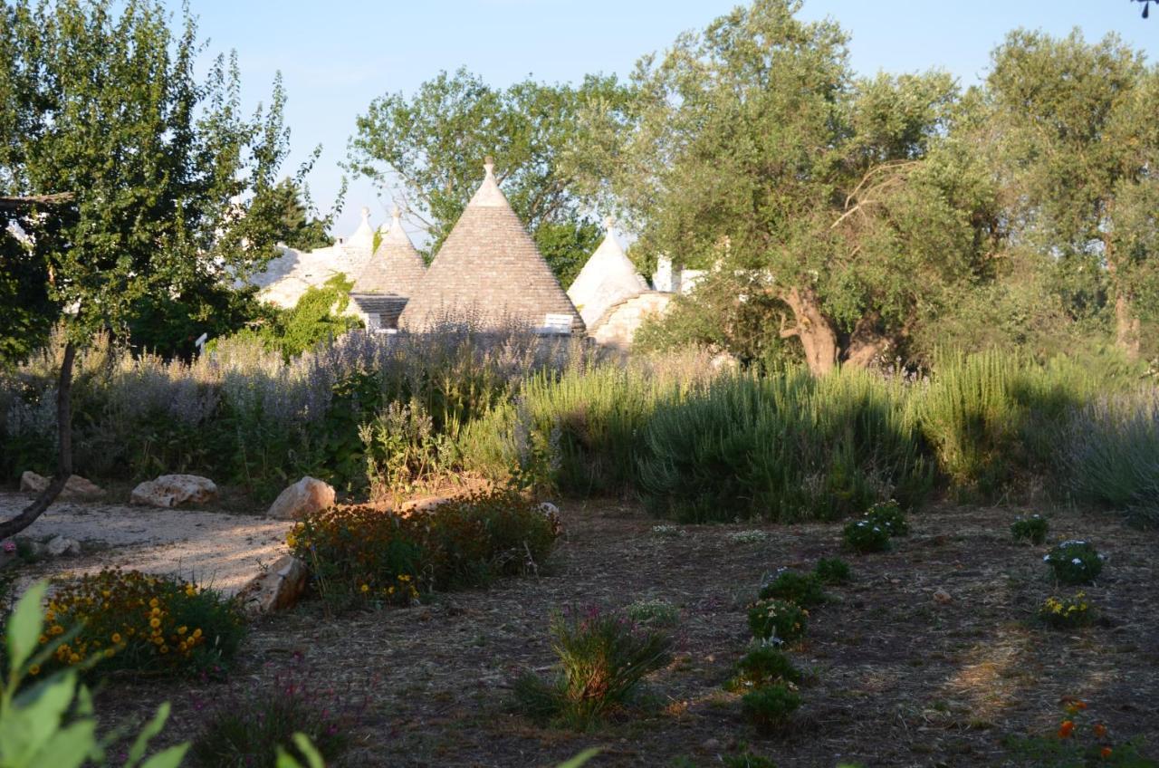 Aparthotel I Trulli Di Acquarossa Cisternino Exterior foto