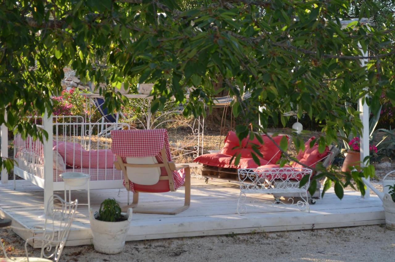 Aparthotel I Trulli Di Acquarossa Cisternino Exterior foto